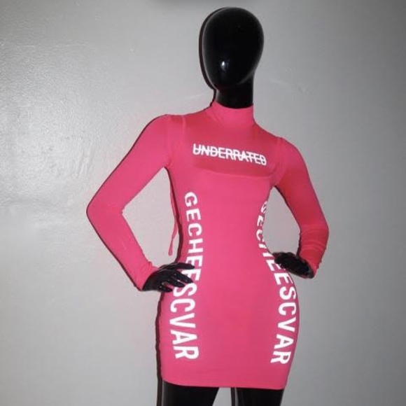 Geche Escvar Astro Dress in Pink - Picture 1 of 2